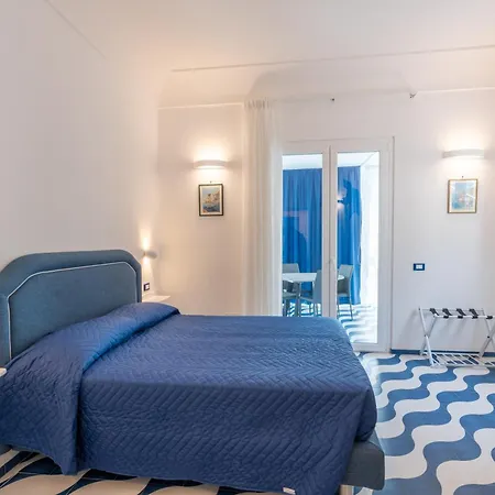 Elite Luxury לינה וארוחת בוקר