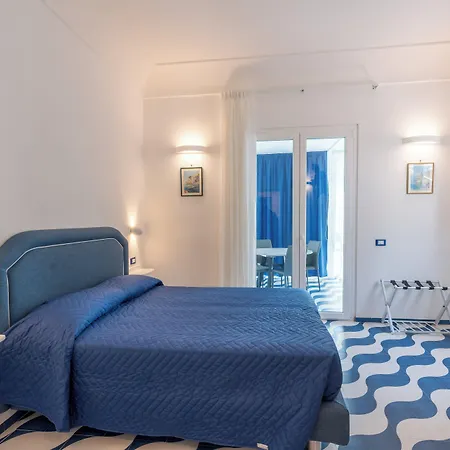 Elite Luxury מינורי