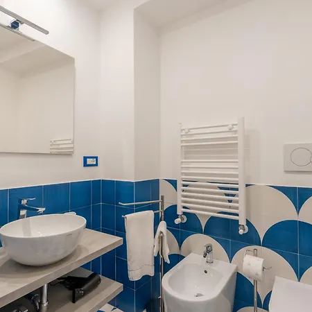 Elite Luxury Bed and Breakfast 4*