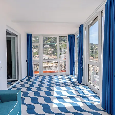 Elite Luxury 4* Minori