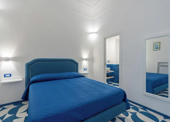 Elite Luxury Couette-café 4*